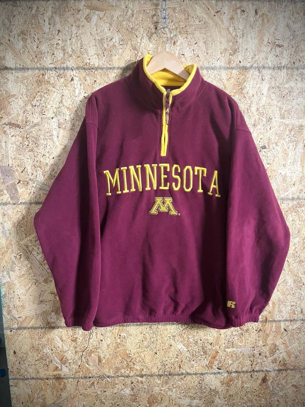 Vintage Russell Athletic Minnesota Golden Gophers 1/4 Zip Fleece Pullover